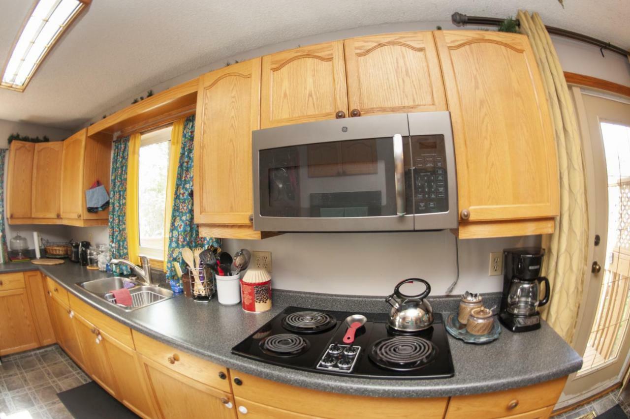 Tiga Bed And Breakfast Yellowknife Exteriér fotografie